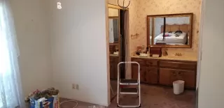 Photo #6: 19077743 Listing