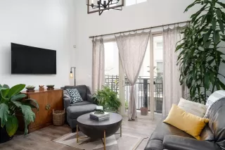 Photo #3: 19077766 Listing