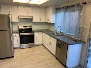 Photo #1: 19077986 Listing 