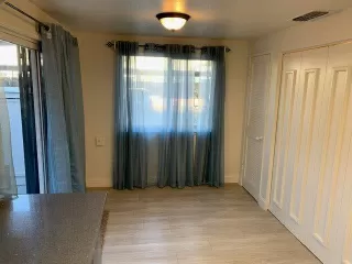 Photo #5: 19077986 Listing 