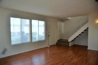Photo #6: 19078513 Listing