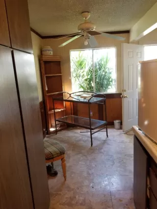 Photo #3: 19078823 Listing