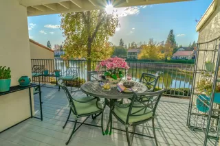 Photo #5: 19079183 Listing 