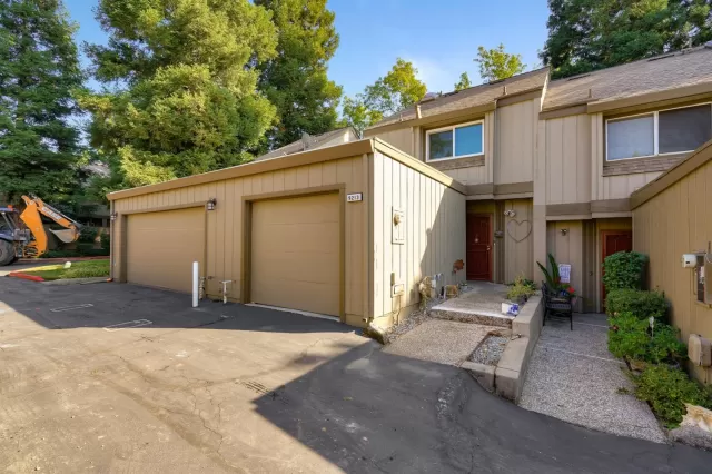 MLS: 19079256 Condo For Sale
