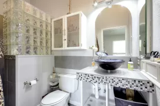 Photo #3: 19079256 Listing 