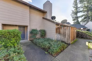Photo #5: 19079533 Listing 