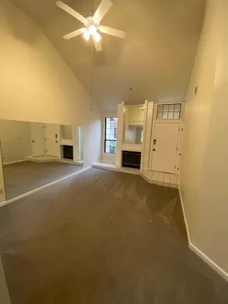 Photo #5: 19079737 Listing