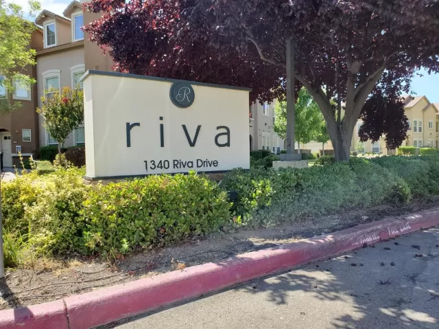 MLS: 19080400 Condo For Sale