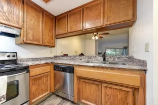 Photo #3: 19080420 Listing