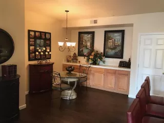 Photo #2: 19080458 Listing