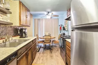 Photo #4: 19080591 Listing