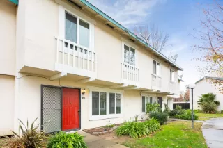 Photo #1: 19080830 Listing