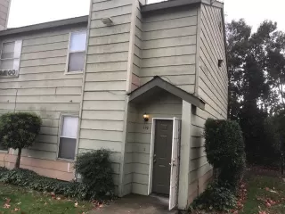 Photo #2: 19081059 Listing