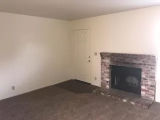 Photo #5: 19081059 Listing