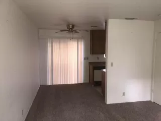 Photo #5: 19081068 Listing