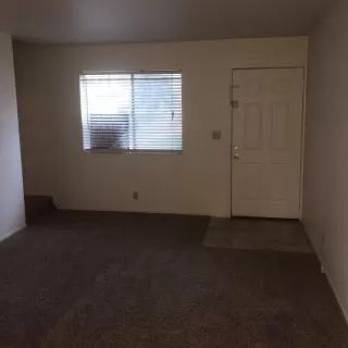 Photo #6: 19081068 Listing