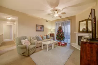 Photo #1: 19081497 Listing