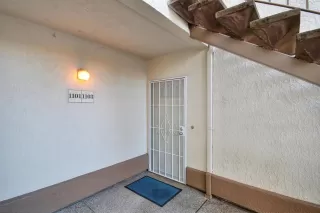 Photo #2: 19081505 Listing