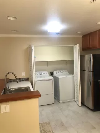 Photo #6: 19081685 Listing 