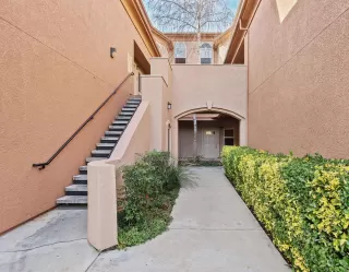 Photo #3: 19081721 Listing
