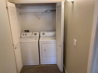Photo #3: 19081738 Listing 