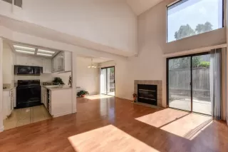 Photo #5: 19082032 Listing 