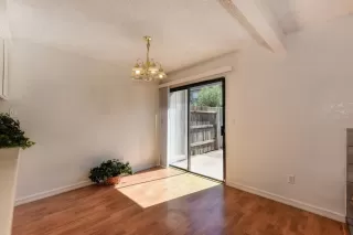 Photo #6: 19082032 Listing 