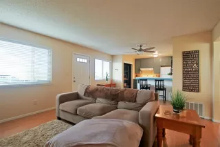 Photo #6: 19082109 Listing 