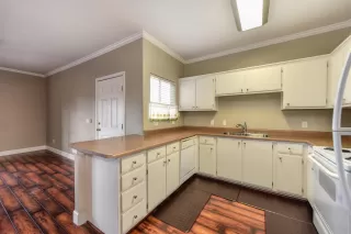 Photo #3: 19082252 Listing 