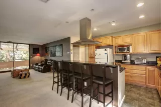 Photo #1: 19082311 Listing