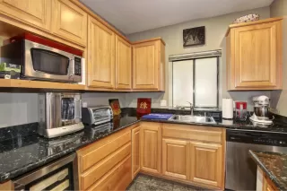 Photo #2: 19082311 Listing