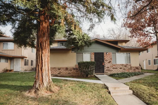 MLS: 19082361 Condo For Sale