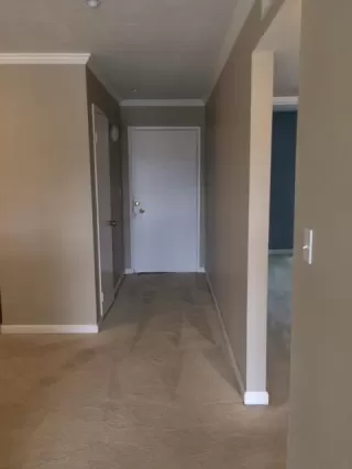 Photo #2: 19082495 Listing