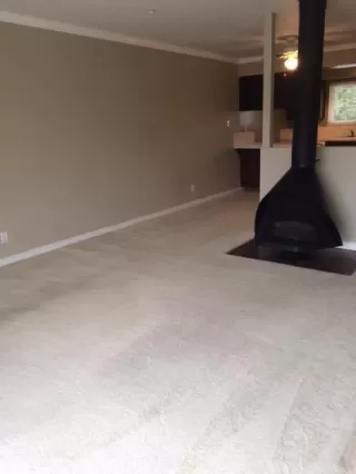 Photo #5: 19082495 Listing