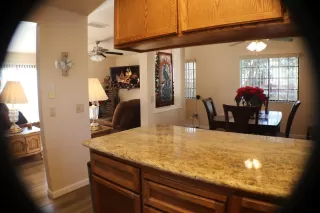 Photo #5: 19082678 Listing