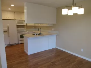 Photo #6: 19083133 Listing 