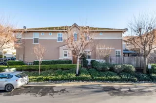 Photo #2: 19083149 Listing