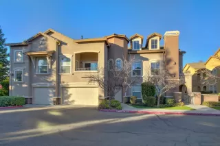 Photo #2: 19083300 Listing