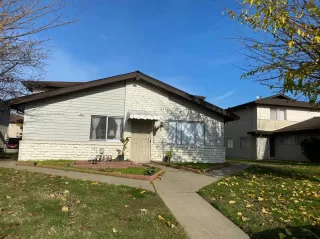 Photo #1: 19083385 Listing 