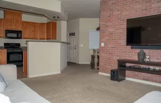 Photo #3: 20000030 Listing