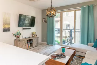 Photo #5: 20000035 Listing