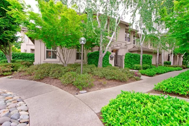 MLS: 20000066 Condo For Sale