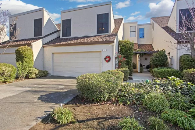 MLS: 20000346 Condo For Sale