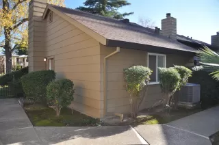 Photo #2: 20000417 Listing 