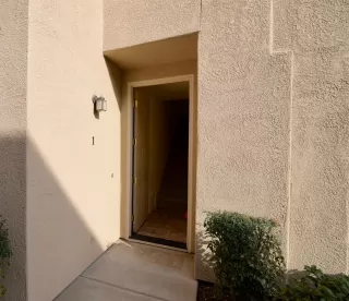 Photo #3: 20000526 Listing