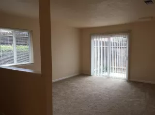 Photo #3: 20000713 Listing