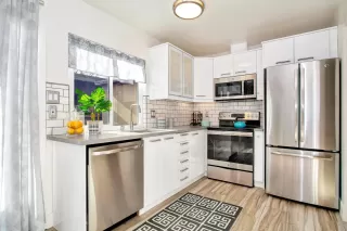 Photo #6: 20000755 Listing