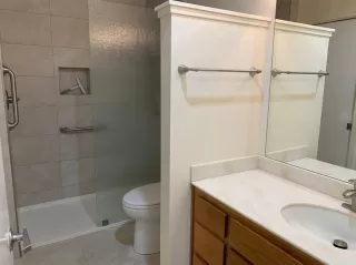 Photo #3: 20000918 Listing