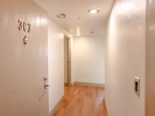 Photo #6: 20001152 Listing