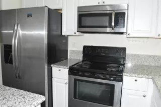 Photo #5: 20001656 Listing